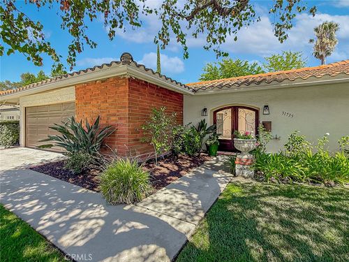 31735 Bainbrook Ct, Westlake Village, CA, 91361-4507 | Card Image