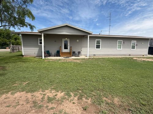 8682 Petunia Ave, San Angelo, TX, 76901-5738 | Card Image