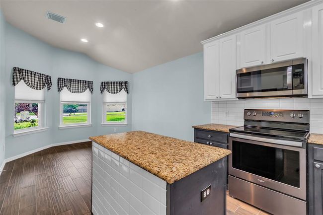 16110 Sealander Ct, House other with 3 bedrooms, 2 bathrooms and 2 parking in Crosby TX | Image 12