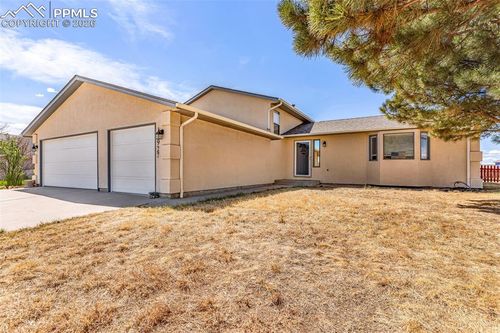 927 N Purcell Blvd, Pueblo West, CO, 81007-1189 | Card Image