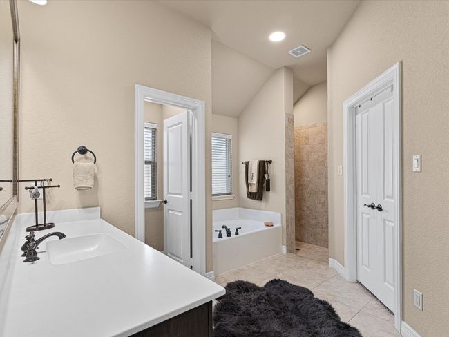 250 Parker Oaks Ln, House other with 4 bedrooms, 3 bathrooms and null parking in Hudson Oaks TX | Image 20