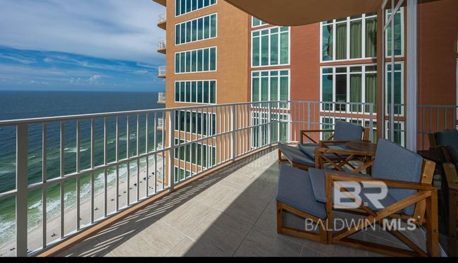 Balcony | Image 31