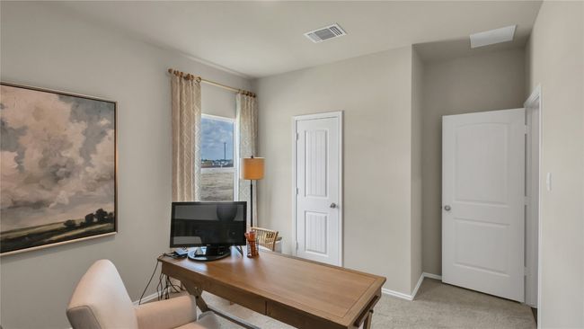 457 Sandringham Loop, House other with 4 bedrooms, 3 bathrooms and 2 parking in Uhland TX | Image 8