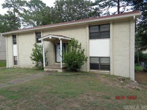 2209 Breckenridge Dr, Little Rock, AR, 72227-2905 | Card Image