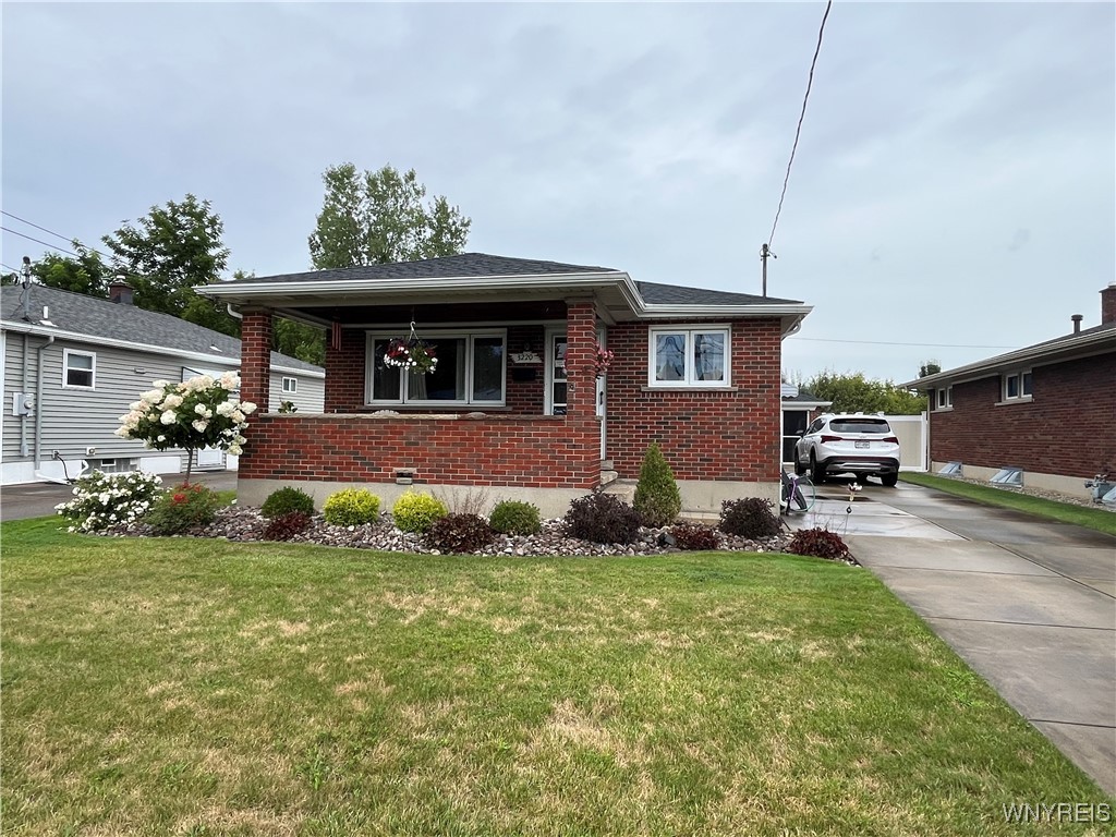 Seneca Ave, Niagara Falls, NY 14305