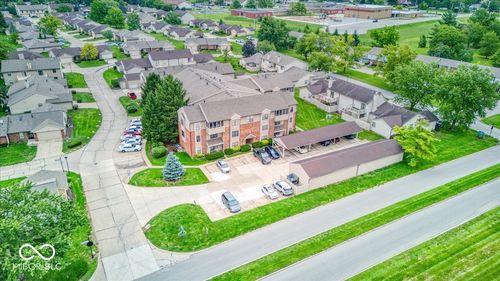 1763 Wellesley Ln, Indianapolis, IN, 46219-8438 | Card Image