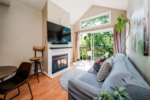 303-633 W 16th Ave, Vancouver, BC, V5Z1S5 | Card Image