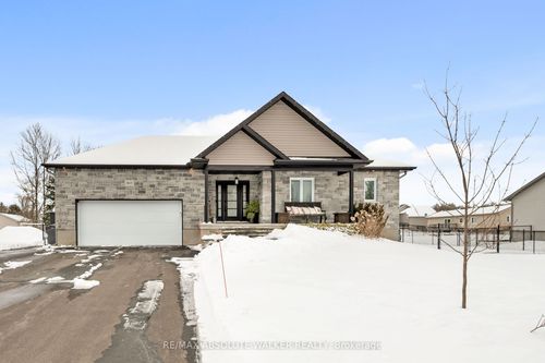 168 Roxanne St, Clarence Creek, ON, K0A1N0 | Card Image