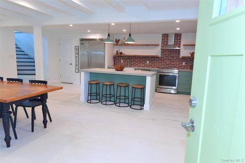 47 Waterbury Rd, Warwick, NY, 10990-2436 | Card Image