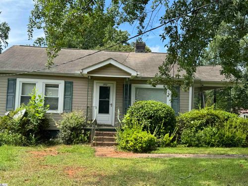 302 West Road, Greenville, SC, 29690 | Card Image
