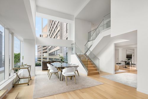 ph5s-135 W 52nd St, New York, NY, 10019-7711 | Card Image