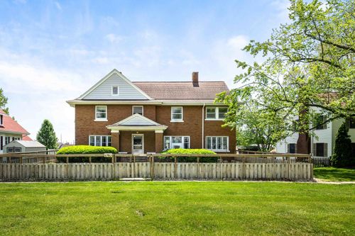 546 Elmwood Ct, El Paso, IL, 61738-1251 | Card Image