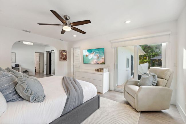2205 Ne 30 Th St, House other with 3 bedrooms, 2 bathrooms and null parking in Lighthouse Point FL | Image 33