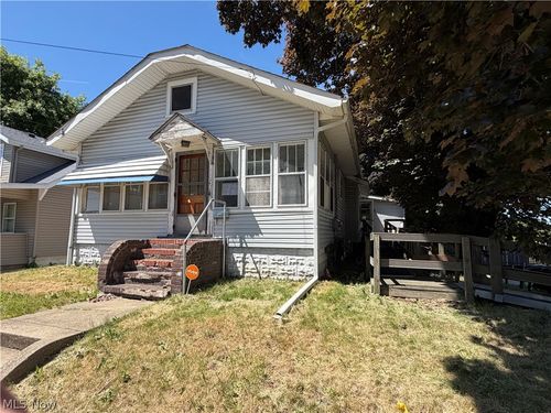 1027 Austin Avenue, Akron, OH, 44306 | Card Image