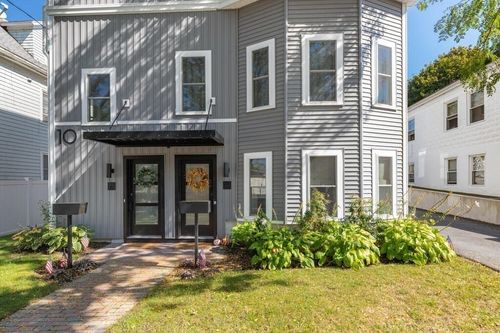b-10 Wakefield Ave, Wakefield, MA, 01880-3325 | Card Image