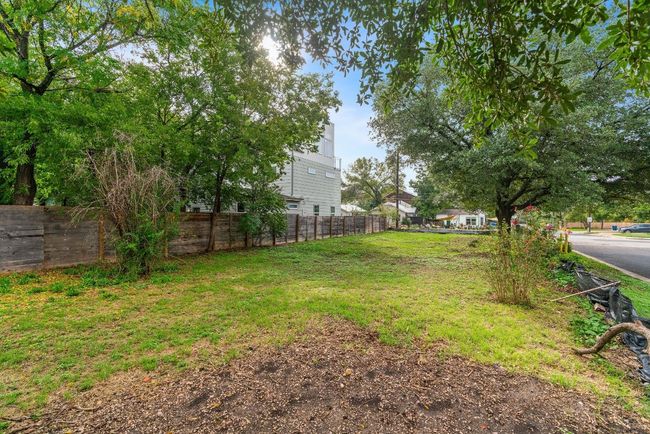 1800 E Martin Luther King Jr Blvd, Home with 0 bedrooms, 0 bathrooms and null parking in Austin TX | Image 10