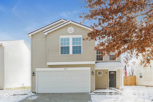 9523 Stargazer Dr, Pendleton, IN, 46064-7507 | Card Image