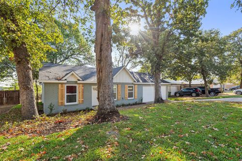 3709 French Wood Dr, Arlington, TX, 76016-2918 | Card Image
