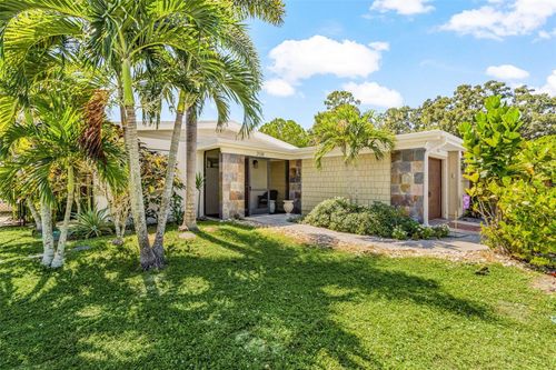 2138 Temple Street, SARASOTA, FL, 34239 | Card Image