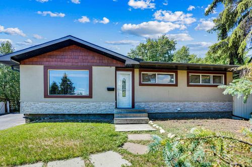 52 Harrow Pl Sw, Calgary, AB, T2V3A9 | Card Image