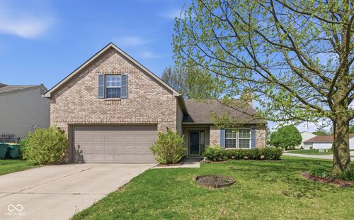 2074 Alysheba Dr, Indianapolis, IN, 46234-9697 | Card Image