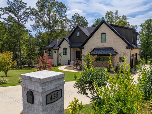 435 River Ridge Rd, Gadsden, AL, 35901-9211 | Card Image