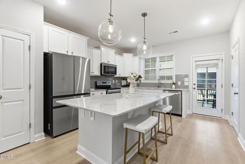978 Gateway Commons Cir, Wake Forest, NC, 27587-6594 | Card Image