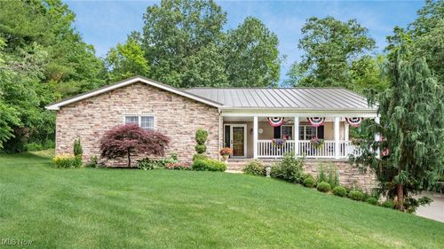 8 Manor Drive, Cambridge, OH, 43725 | Card Image