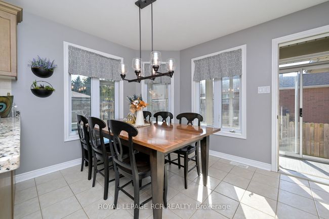 26 Dekker St, House other with 4 bedrooms, 3 bathrooms and 4 parking in Everett ON | Image 7