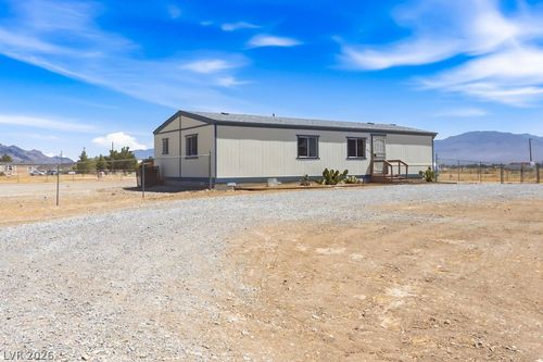 4550 W Horn Rd, Pahrump, NV, 89048-2871 | Card Image
