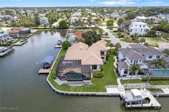 431 Palm Ct, House other with 4 bedrooms, 4 bathrooms and null parking in NAPLES FL | Image 9