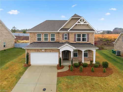 4534 Jasper Ridge Dr, Clemmons, NC, 27012-8190 | Card Image