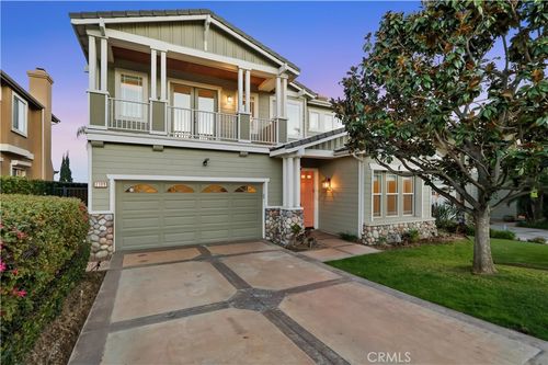 2108 Ridgeview Terrace Dr, Signal Hill, CA, 90755-1042 | Card Image