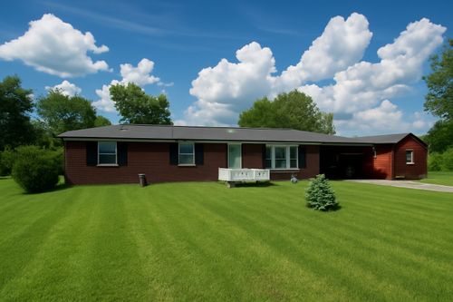 8298 Southfork Rd, BAXTER, TN, 38544-4647 | Card Image