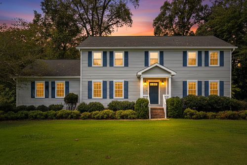 1639 Colonial Shores Dr, Hixson, TN, 37343-3406 | Card Image
