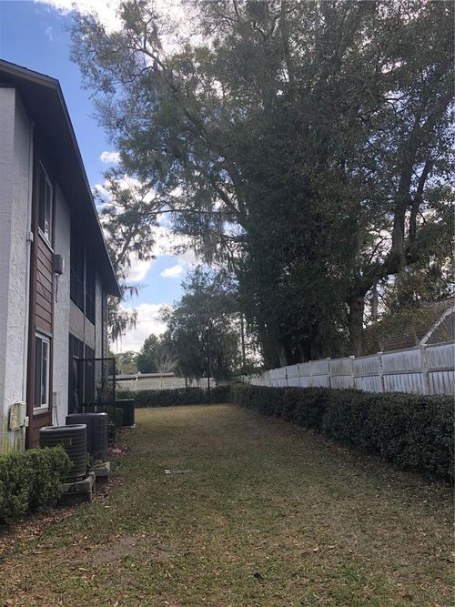 g-39132 County Road 54, Zephyrhills, FL, 33542-1123 | Card Image