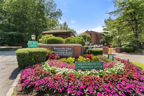 3-12-18 Bronxville Glen Dr, Yonkers, NY, 10708-6868 | Card Image