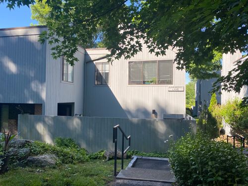 6-6 Juneberry Ln, Ridgefield, CT, 06877-3321 | Card Image