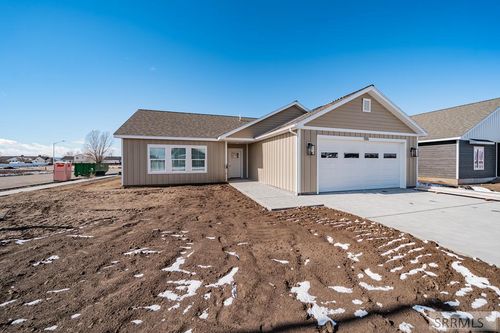 555 Bitter Root St, Rigby, ID, 83442-1528 | Card Image