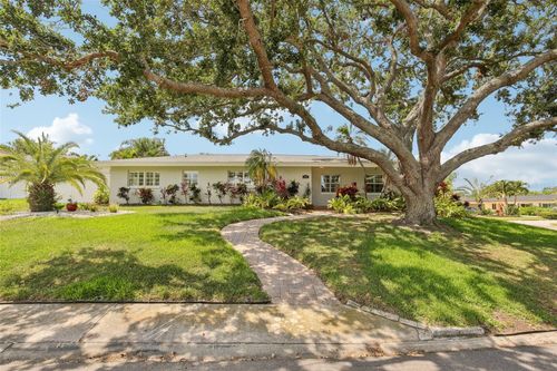 3966 High Bluff Dr, LARGO, FL, 33770-4041 | Card Image