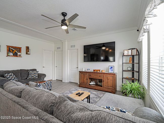 623 Hyacinth Cir, House other with 3 bedrooms, 2 bathrooms and null parking in Barefoot Bay FL | Image 13