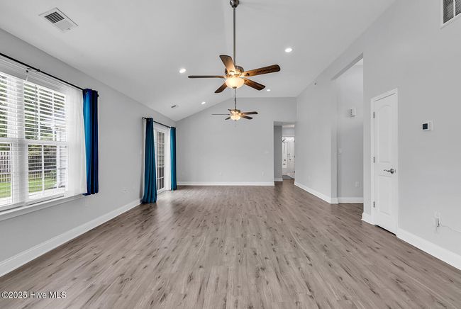 5 Court 10 Northwest Dr, House other with 3 bedrooms, 2 bathrooms and 2 parking in Carolina Shores NC | Image 15