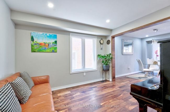 20 Guinevere Rd, House attached with 5 bedrooms, 4 bathrooms and 2 parking in Markham ON | Image 4