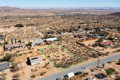 208 Sandalwood Trail, Joshua Tree, CA, 92252 | Card Image