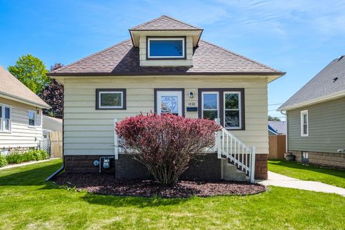 1438 S 95th Street, WEST ALLIS, WI, 53214 | Card Image