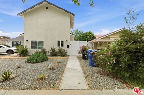 8337 Gladbeck Ave, Northridge, CA, 91324-4746 | Card Image