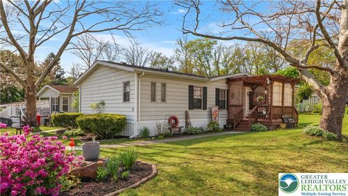 17 Valley View Dr, BATH, PA, 18014-2139 | Card Image