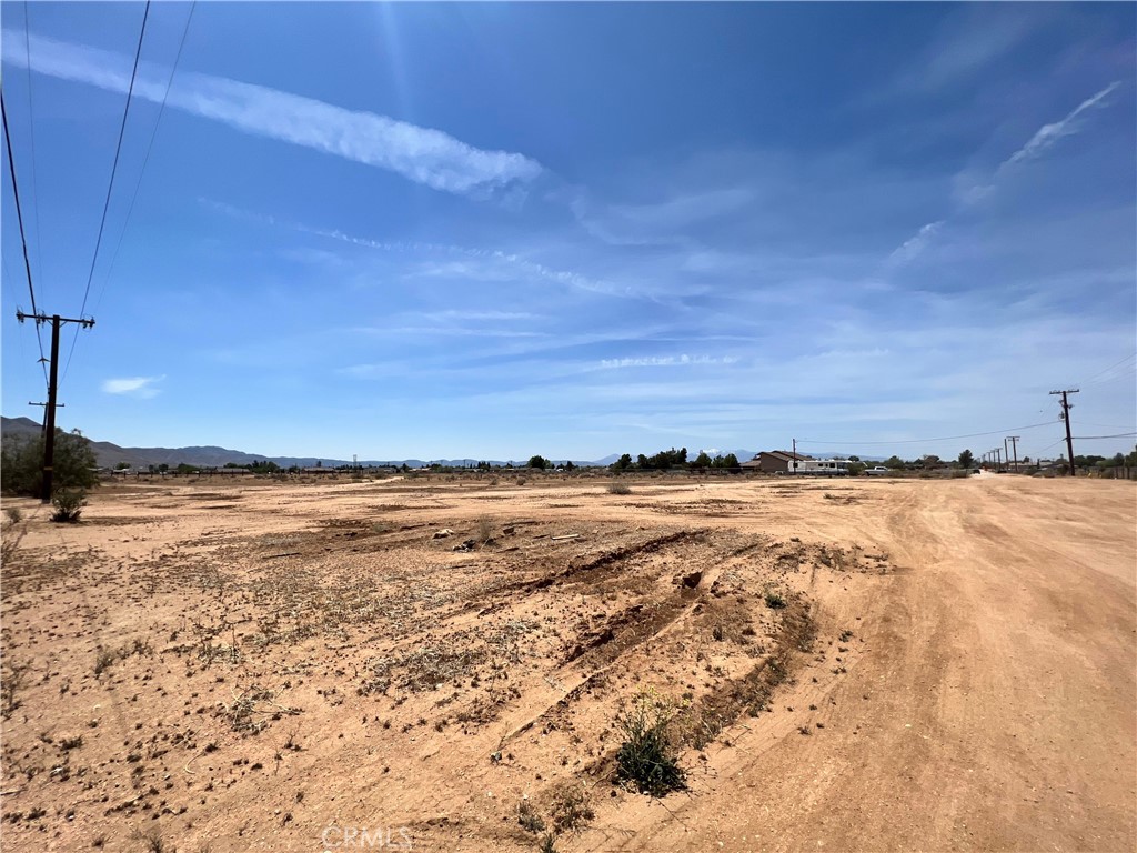 Land in Apple Valley