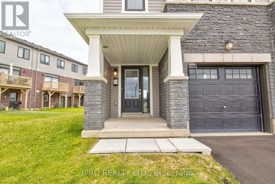 263 Gillespie Dr, Townhouse with 3 bedrooms, 3 bathrooms and 2 parking in Brantford ON | Image 2