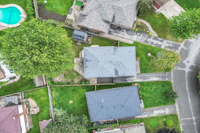 24 Portsmouth Rd, House other with 3 bedrooms, 2 bathrooms and 2 parking in London ON | Image 33